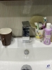 voi-lavabo-toto-tvlm108ru-ttlr303f-1-nong-lanh - ảnh nhỏ 2